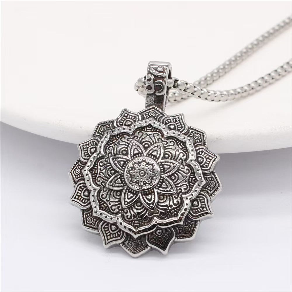 Retro Eagle Wing Alloy Necklace