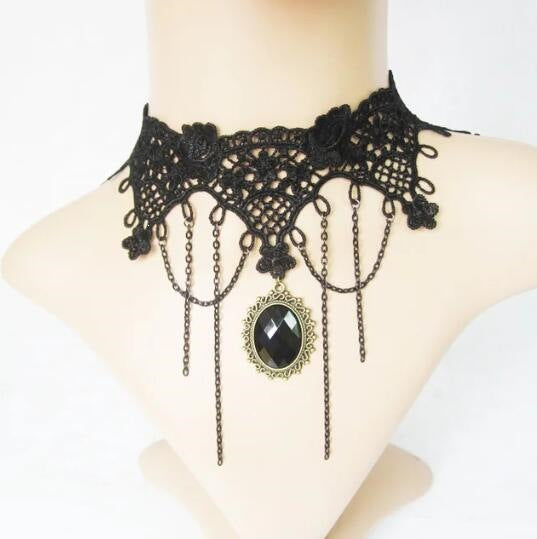necklace with lace design