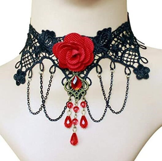 necklace with lace design