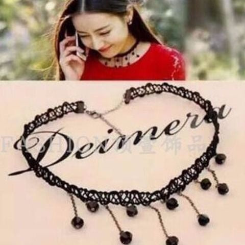 necklace with lace design
