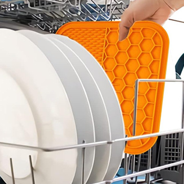 Silicone lick pad