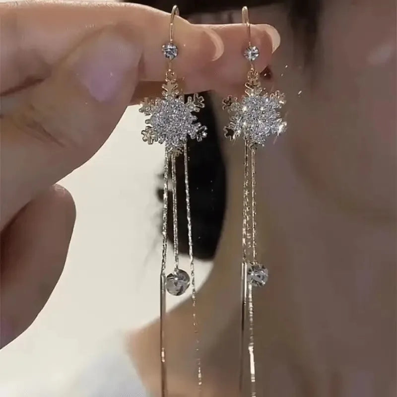 Elegant Snowflake Long Chain Zircon Inlaid Earrings for Women Copper Jewelry Party Decorative Dainty Statement Earrings